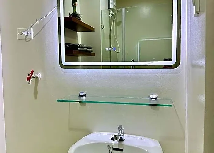 Yates Staycation ホテル